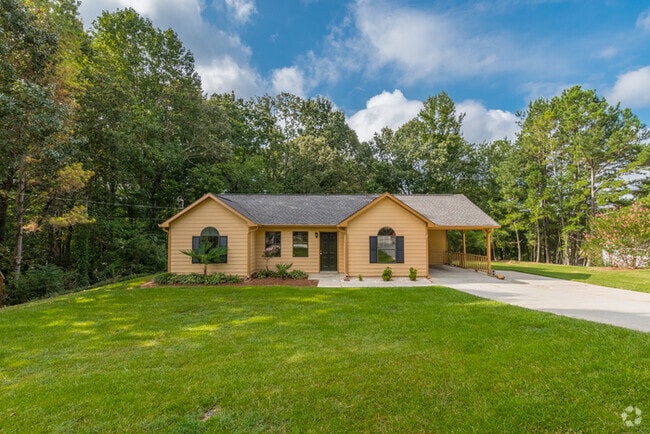 Building Photo - Move-in ready Spacious 3 bedroom 2 bath Rental