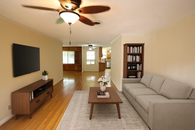 Photo - 4018 Nenana Dr