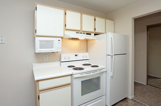Photo - VICTORIA ESTATES