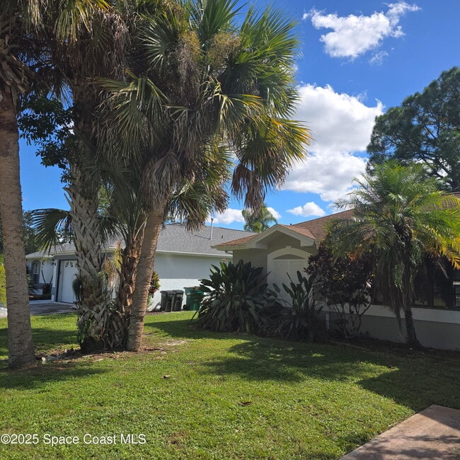 Photo - 7747 Greenboro Dr