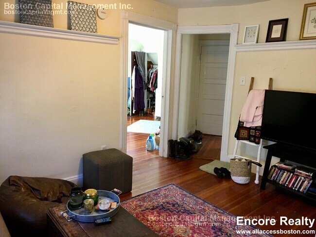 Photo - 91 Wallingford Rd Unit 3