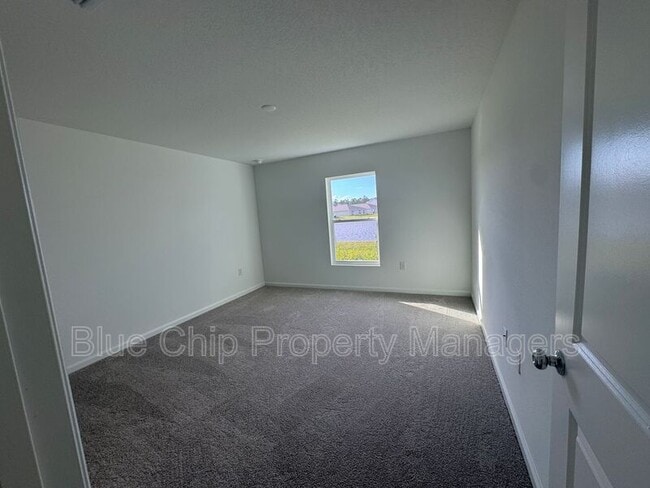 Photo - 2295 Green Valley St