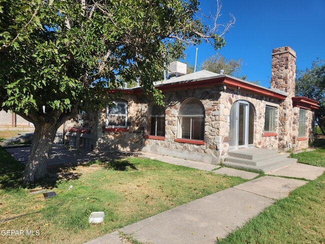 Photo - 6643 Westside Dr