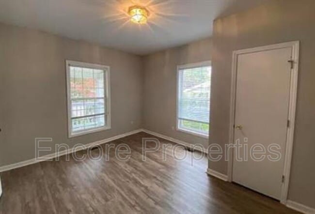 Photo - 1006 Parker St