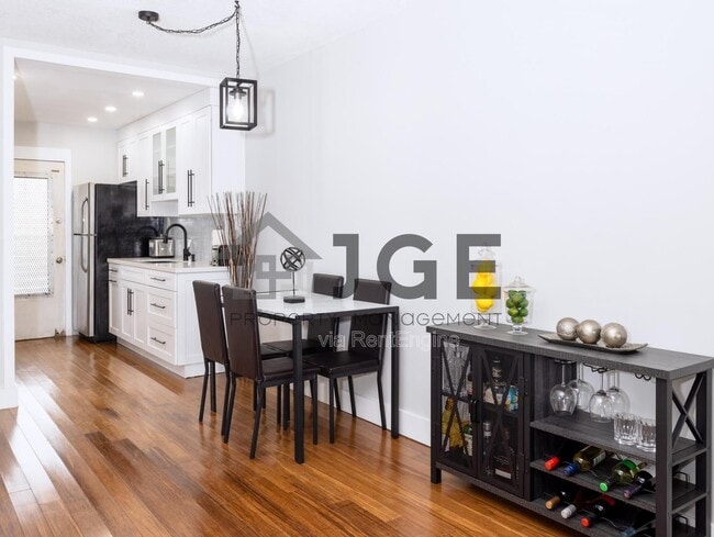 Photo - 270 NE 191st St Unit 103