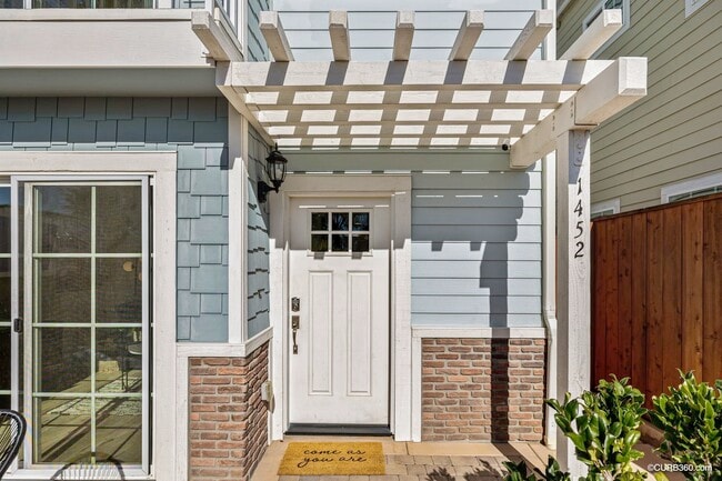 Photo - 1452 Reed Ave