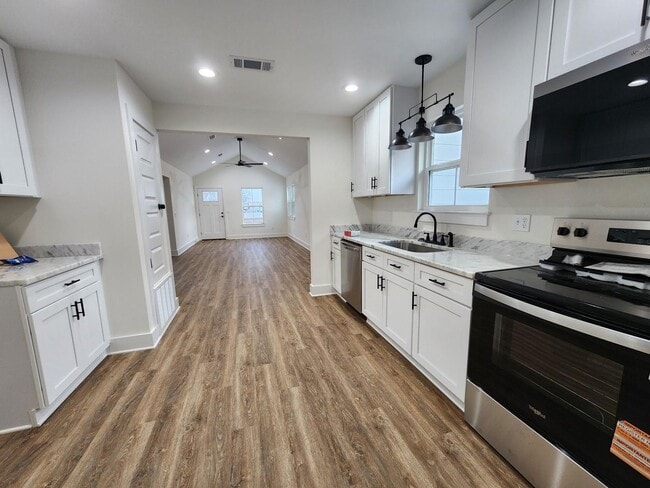 Photo - 3 Bedroom 2 Bathroom New Home