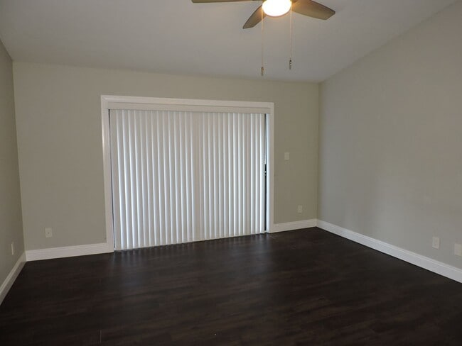Photo - Convenient to schools, beaches & shopping.