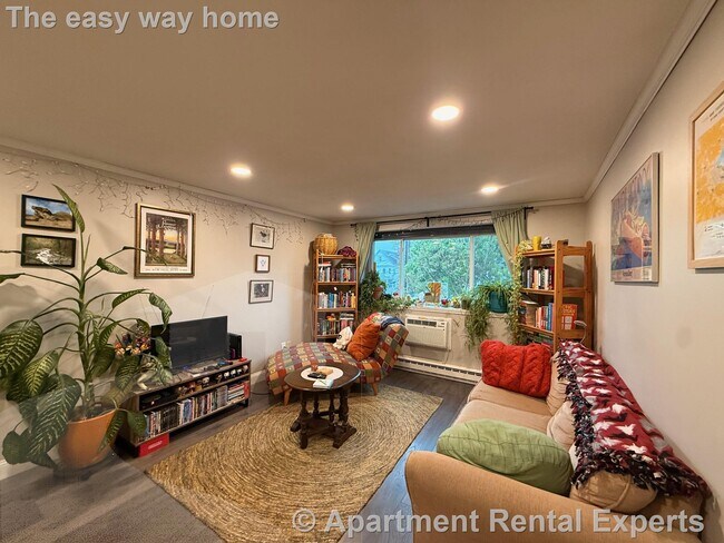 Photo - 326 Broadway Unit #19