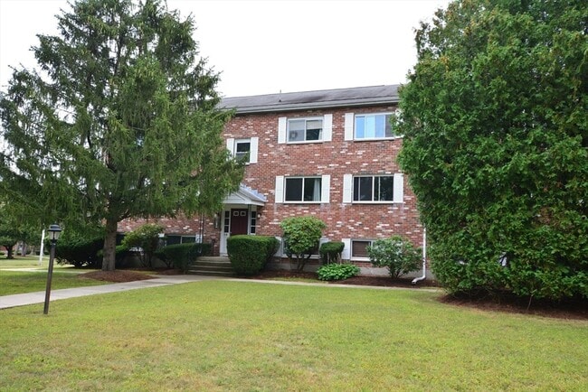 Building Photo - 9 Mayberry Dr Unit 1 Rental