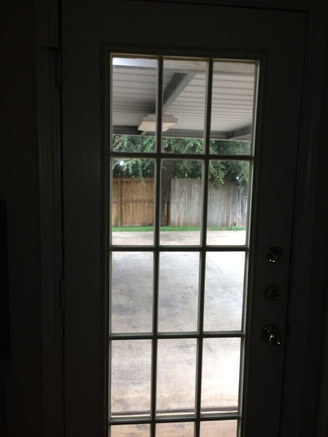 Photo - THREE BEDROOMS TWO BATHS, FENCED BACKYARD,...