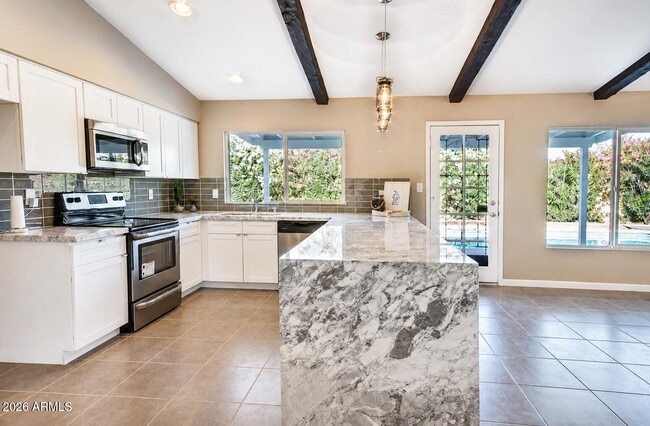 Photo - 2433 S Evergreen Rd