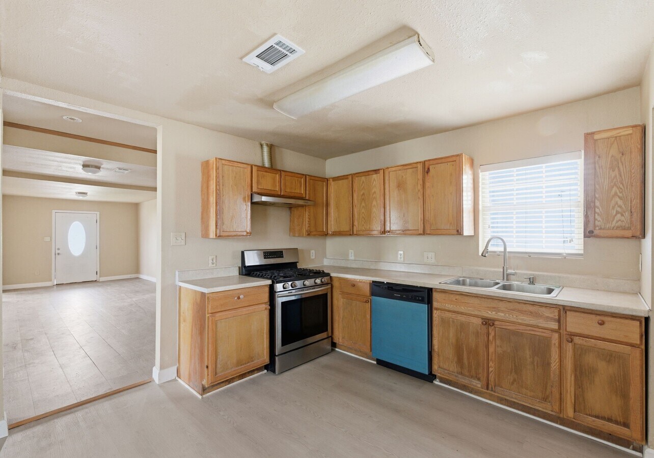 Photo - 2411 Leffingwell St