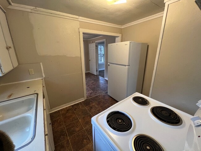 Photo - 311 Short St