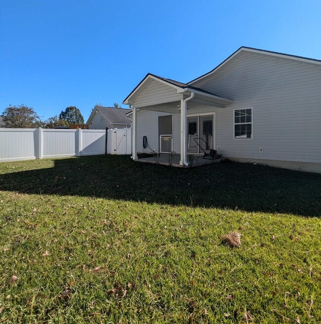 Photo - 8031 Resin Rd