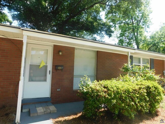 Photo - 1107 S 2nd St