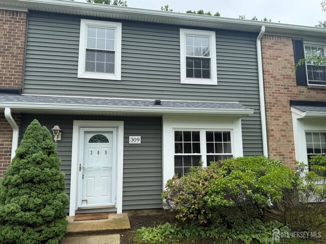 Photo - 309 Constitution Cir Townhome