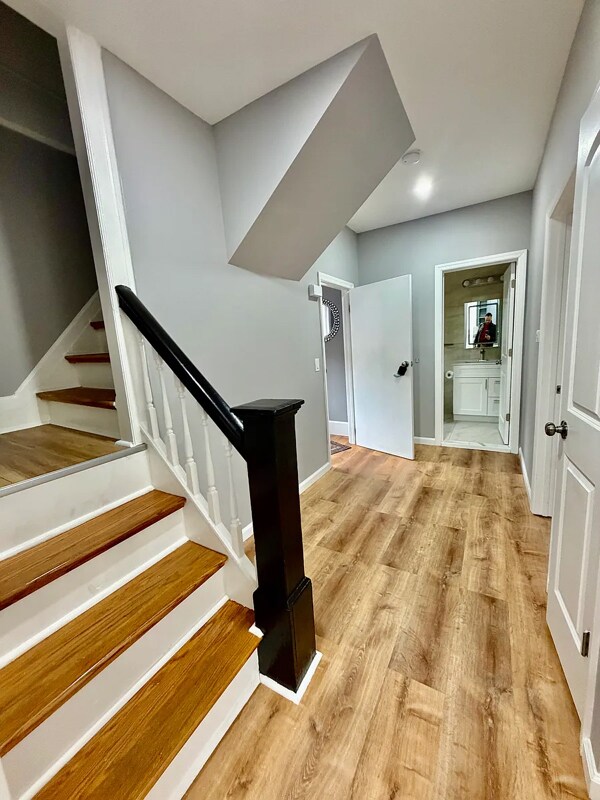 Photo - 33 Moulton Ave