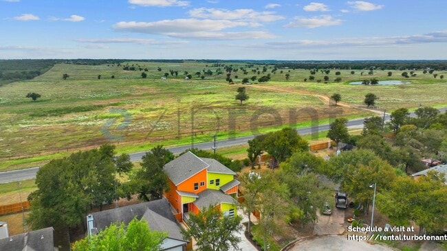 Photo - 124 S Mockingbird Cir