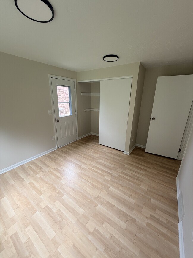27 Hillbridge Cir