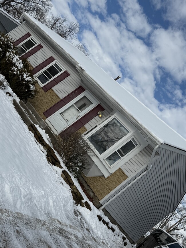 Photo - 2644 Saville Row