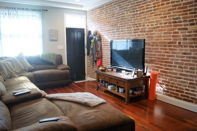 Photo - Charming 3 Bedroom/3 Bathroom Townhome in Canton, MD!