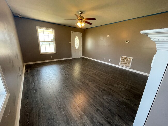 Photo - 126 N Cavalcade Cir