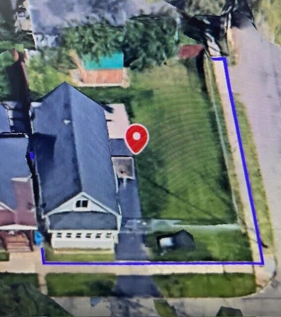 Building Photo - 458 Campbell St