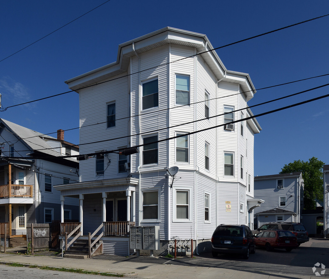 131-135 Harrison St Apartments For Rent in Pawtucket, RI | ForRent.com