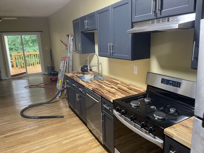 Photo - 660 Cassanova St SE Unit A