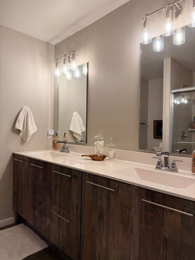 Photo - 227 Paradigm Dr