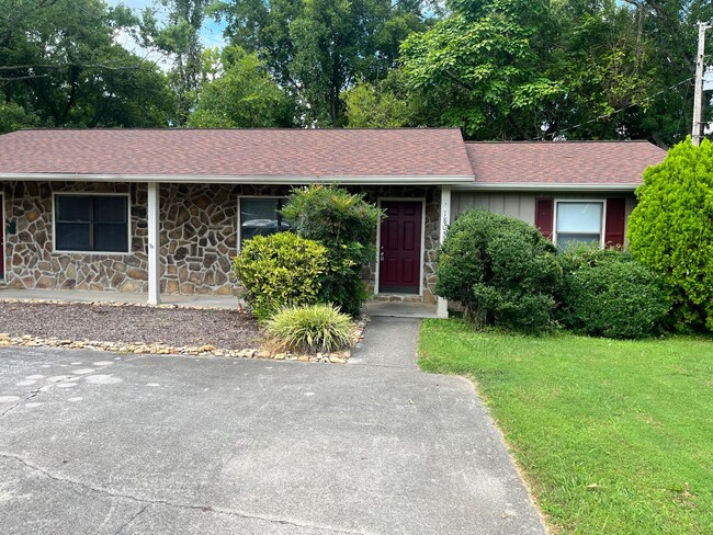 2 Bedroom Maryville Perfect Location - 2 Bedroom Maryville Perfect Location House