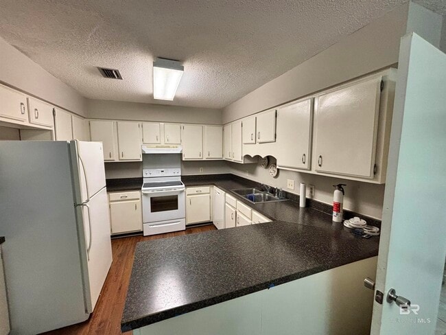 Photo - 171 Montclair Loop