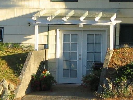 Photo - 2 Bedroom Duplex Apartment near Green Lake!