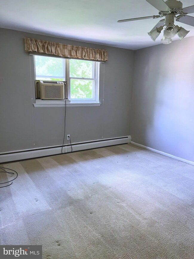 Photo - 335 E Lancaster Ave Unit F23