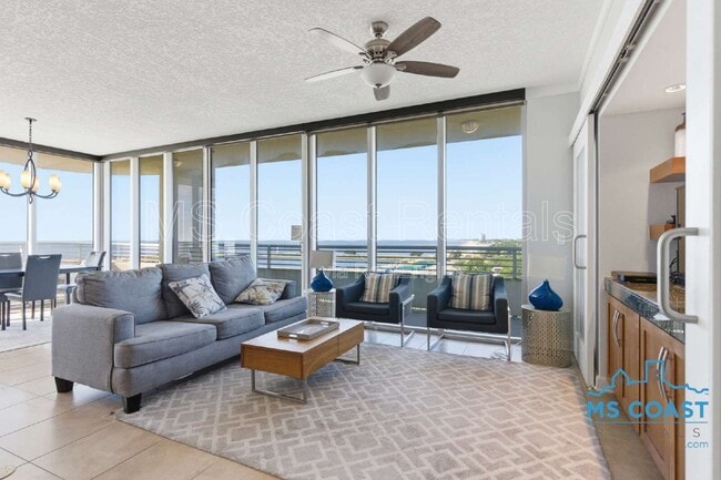 Building Photo - 2060 Beach Blvd Unit 604