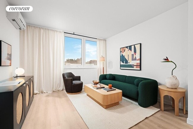 Photo - 126 Sandford St