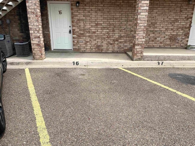 Photo - 511 Shiloh Dr Unidad 16