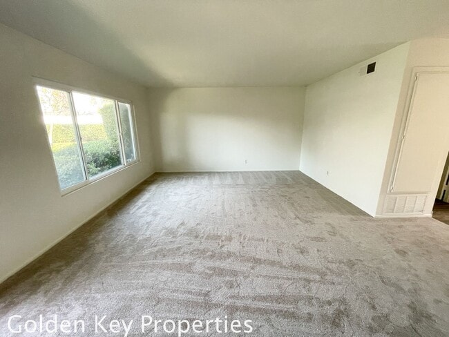 Photo - Charming 2 Bedroom, 2.5 Bathroom Condo – P...