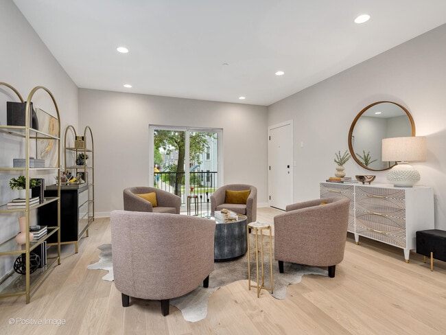 Photo - 1631 N Lawndale Ave Unit 1N