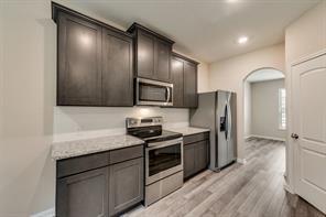 Photo - 2306 Dahlia Way