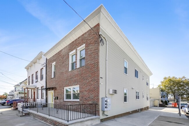 Photo - 47 Carlton Ave Unit 2