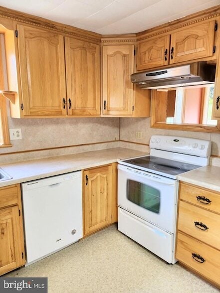 Building Photo - 349 Detterline Dr Rental