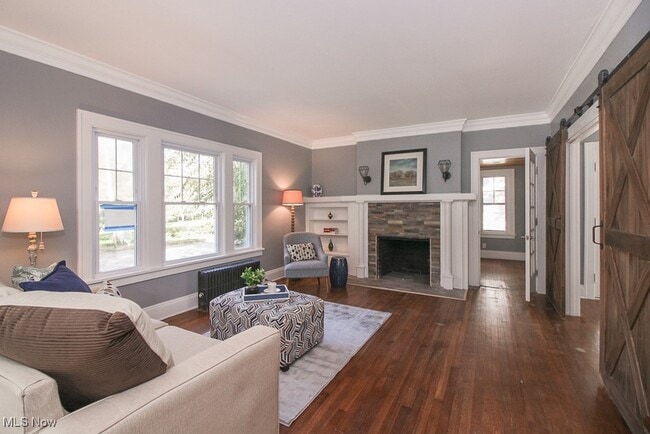 Photo - 2537 S Taylor Rd