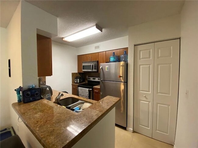 Photo - 2841 N Oakland Forest Dr Unit 107