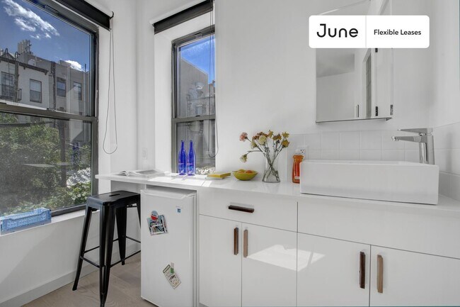 Photo - Enchanting ROOM at The Maison Suydam Unidad 2