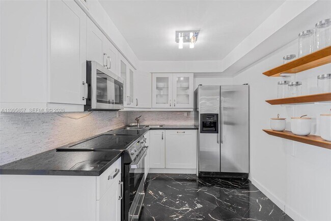 Photo - 1658 Bay Rd Unidad 701