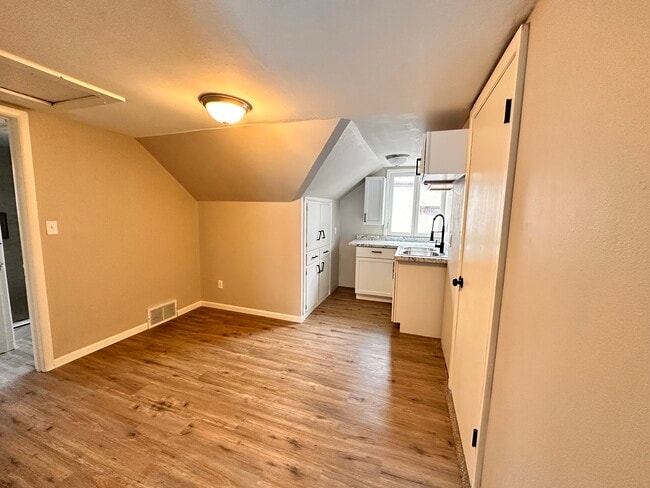 Photo - 2704 W Concordia Ave