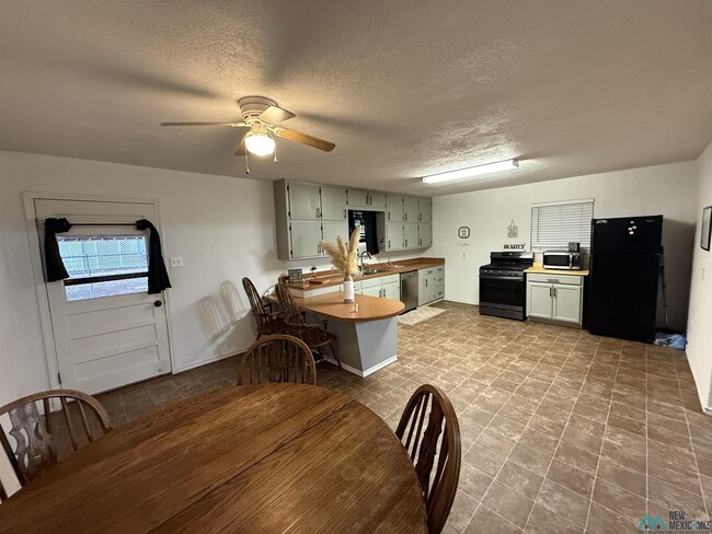 Photo - 2805 N Brand Dr