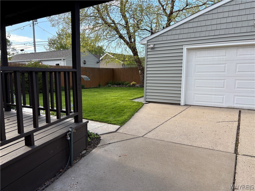 Photo - 230 Cleveland Dr